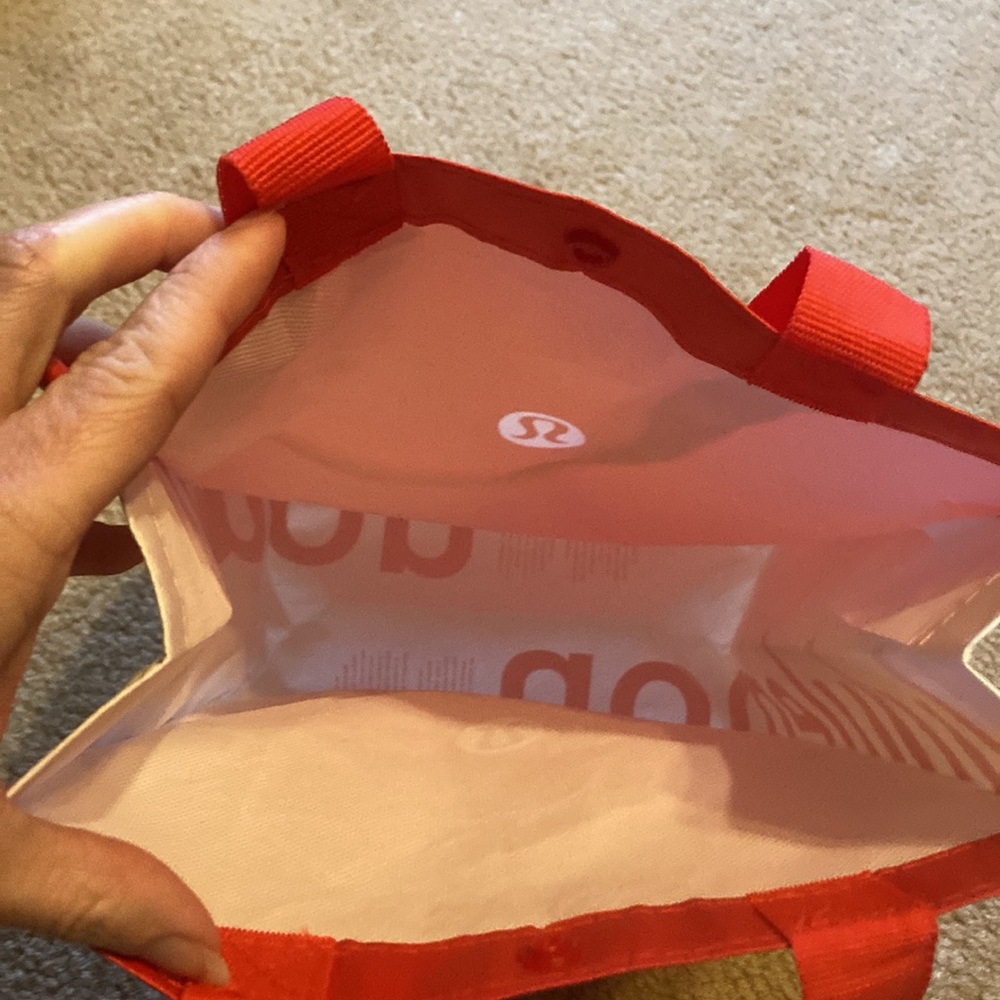 Small Lululemon Reusable Bag - Picture 4 of 4